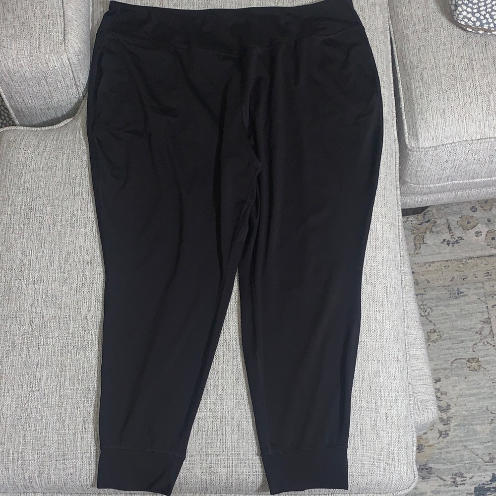 Tek Gear Ultra Stretch Dry Fit Joggers Women’s Plus 3X Black Athleisure Pants